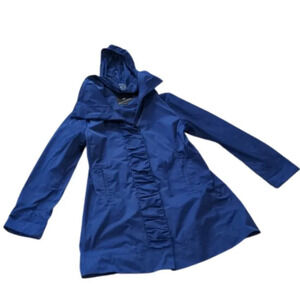 Rainforest Packable Travel Coat with Ruffled Plack Size Medium Blue